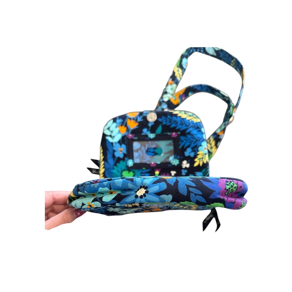 Vera Bradley Midnight Blues Floral Quilted Cotton Crossbody Bag with ID‎ Window - Picture 4 of 5